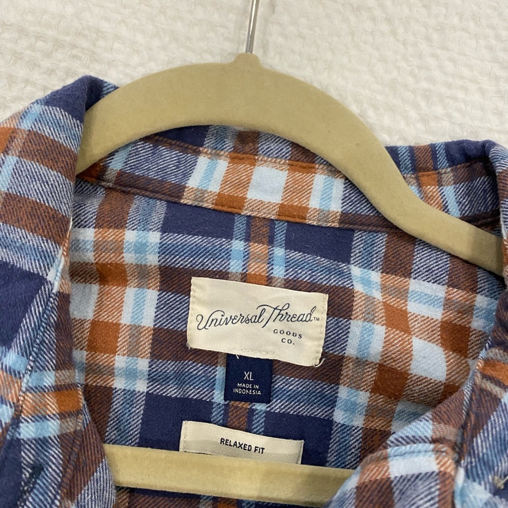 Target flannel - Picture 2 of 3